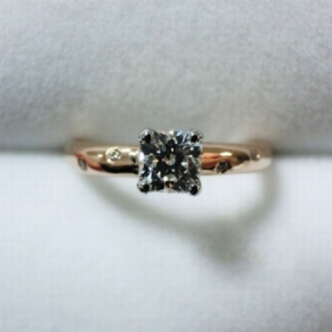 兵庫県姫路市　クッションカットダイヤネックレスを婚約指輪にリフォーム