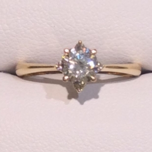 兵庫県姫路市　おばあさまから譲り受けたダイヤモンドで婚約指輪