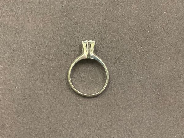 大阪梅田・祖母から受け継いだ古い指輪をご自身の婚約指輪へジュエリーリフォーム