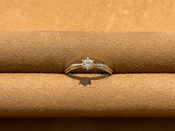 大阪梅田 お母様から頂いた婚約指輪を彼女の好きなデザインへジュエリーリフォーム