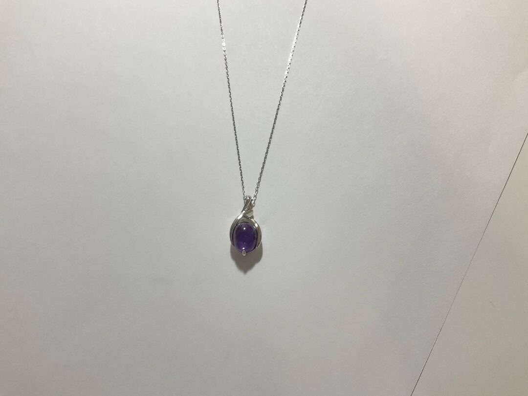 京都 祖母が大事にしていた紫石の付いた指輪をを自分用にネックレスへジュエリーリフォームしました