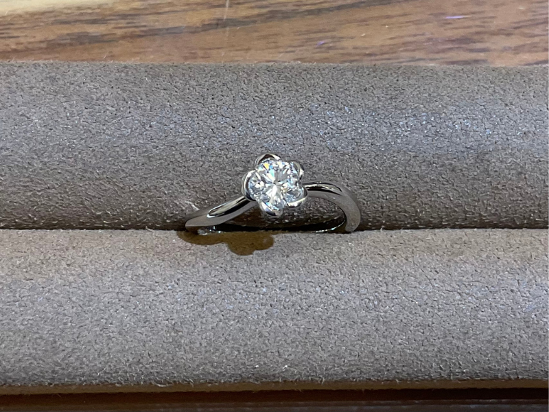 大阪梅田　母の形見の指輪をご自身の結婚10年目の節目でジュエリーリフォーム