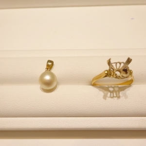 大阪府泉佐野市｜真珠(パール)の指輪をペンダントトップにジュエリーリフォームされたお客様