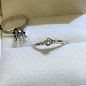 大阪梅田 普段使いしやすいように婚約指輪をジュエリーリフォーム