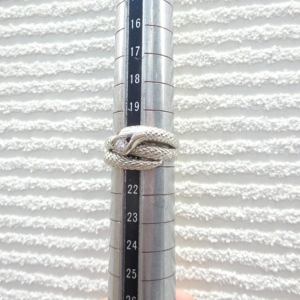 大阪府泉南市　母から譲り受けた指輪のサイズ直しをされたお客様です