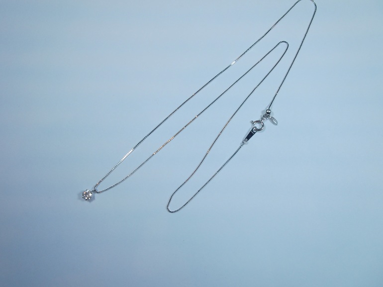 大阪府田尻町　ネックレスのロー付けのお修理をされたお客様です